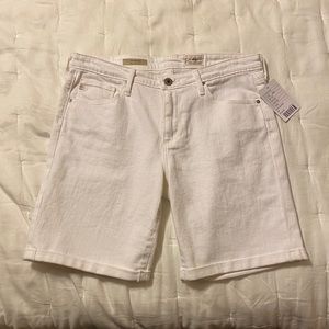 AG “The Brooke” white bermuda short